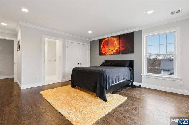 680 Soldier Hill Road, Oradell, NJ 07649