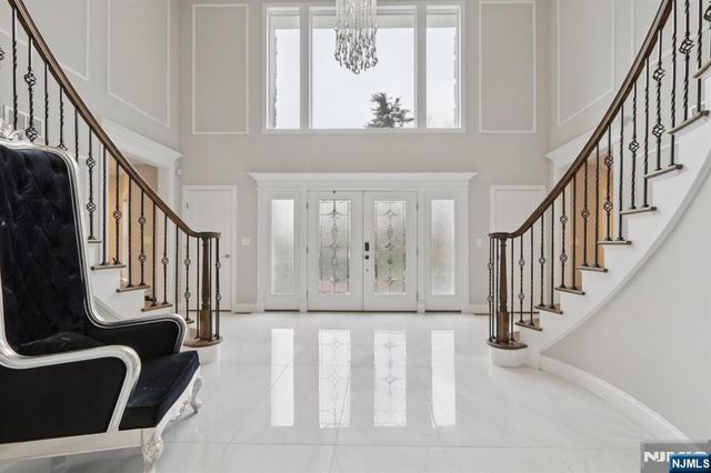 680 Soldier Hill Road, Oradell, NJ 07649