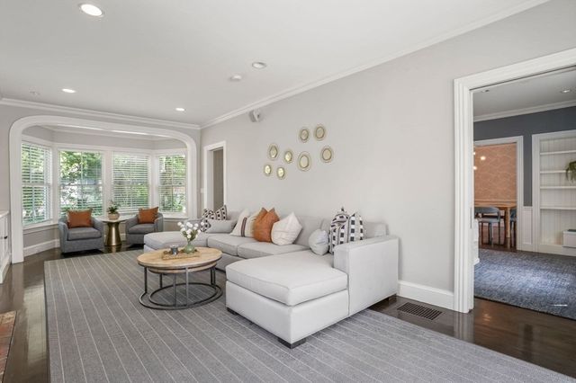 12 Shawmut, Wayland, MA 01778