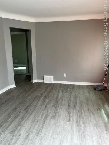 9078 Artesian Street, Detroit, MI 48228
