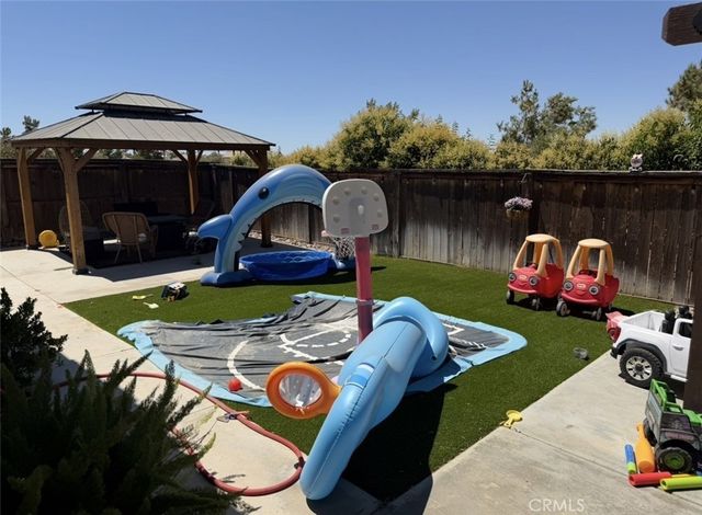 13878 Adams, Oak Hills, CA 92344