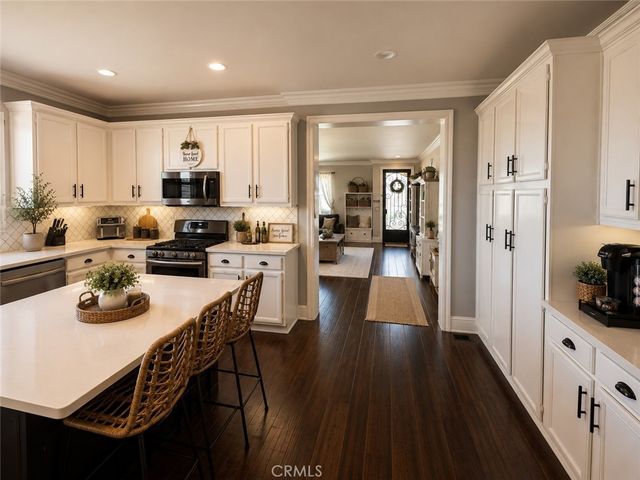 13878 Adams, Oak Hills, CA 92344