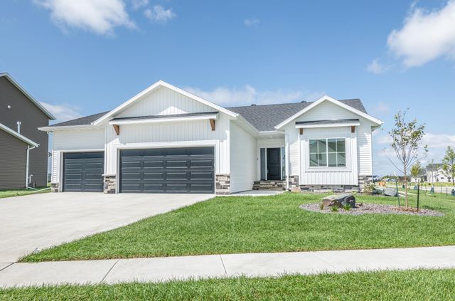 8319 59 Street S, Horace, ND 58047