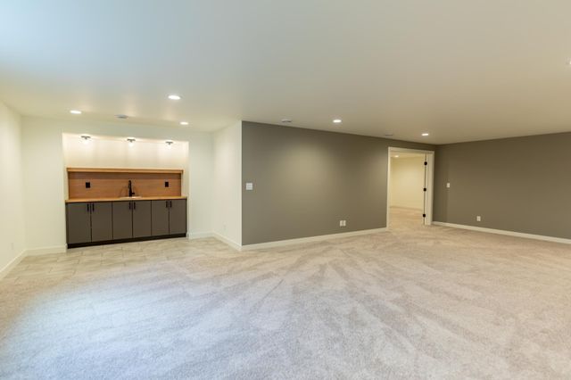 8319 59 Street S, Horace, ND 58047