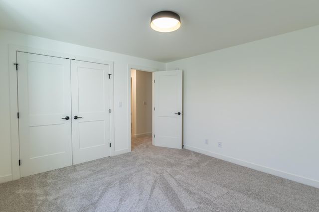 8319 59 Street S, Horace, ND 58047