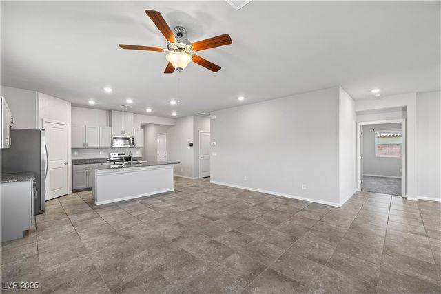 164 East Hawk Avenue, Pahrump, NV 89060