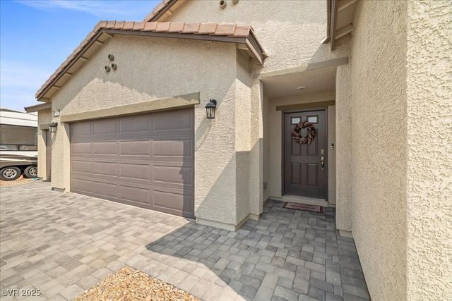 164 East Hawk Avenue, Pahrump, NV 89060