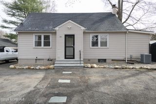 1550 Englishtown Road, Old Bridge, NJ 08857