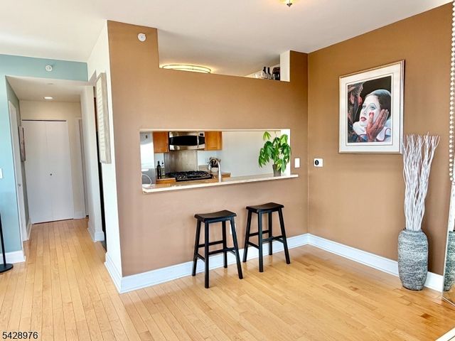 1 Spring St 2104, New Brunswick City, NJ 08901