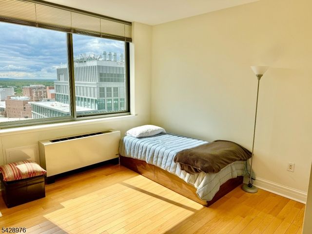 1 Spring St 2104, New Brunswick City, NJ 08901