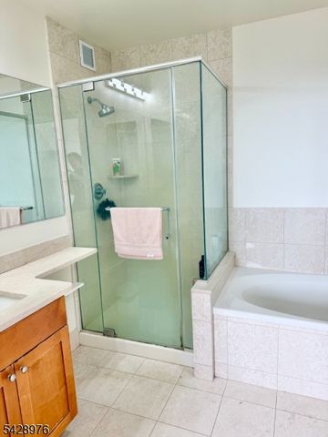 1 Spring St 2104, New Brunswick City, NJ 08901