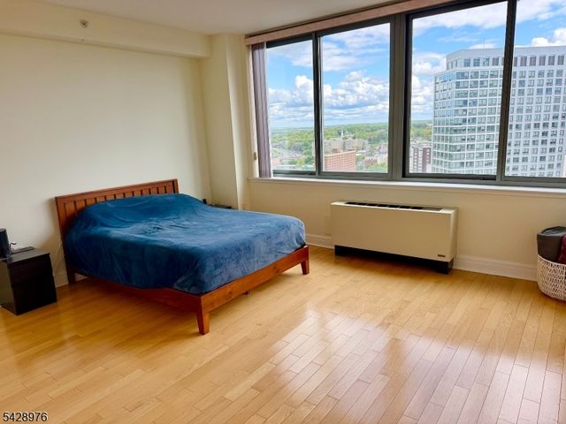 1 Spring St 2104, New Brunswick City, NJ 08901