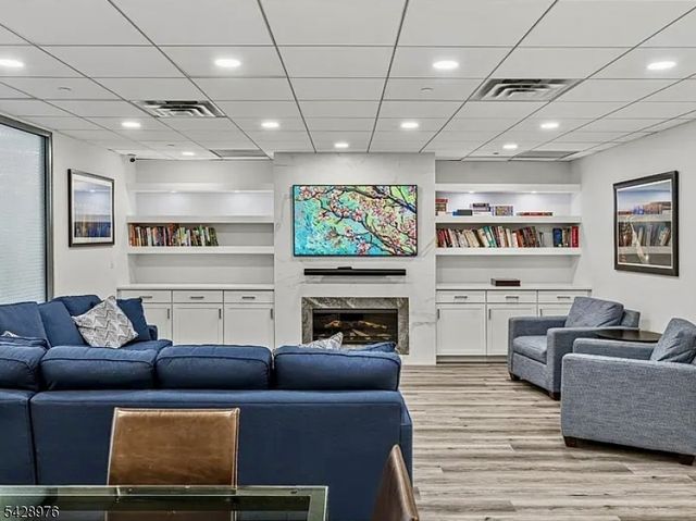 1 Spring St 2104, New Brunswick City, NJ 08901