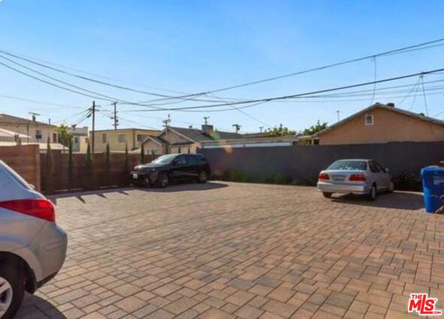 1317 N Kenmore Avenue, Los Angeles, CA 90027