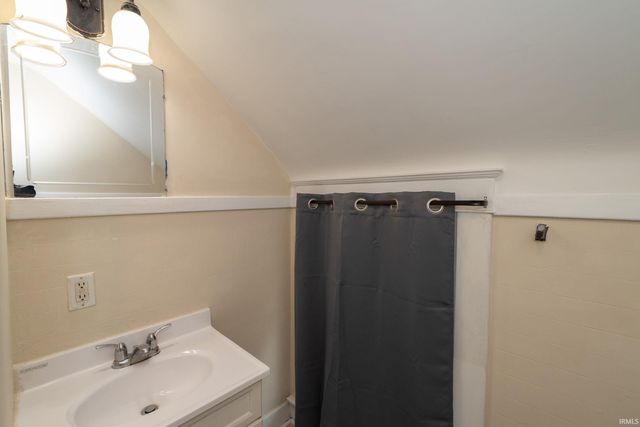 324 E 12Th Street, Mishawaka, IN 46544