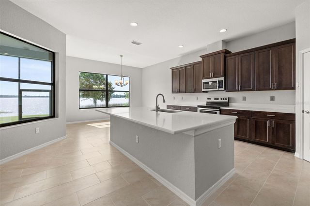 473 LAKE VIEW WAY, Auburndale, FL 33823