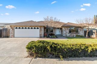 7825 Fairoaks Dr, Pleasanton, CA 94588