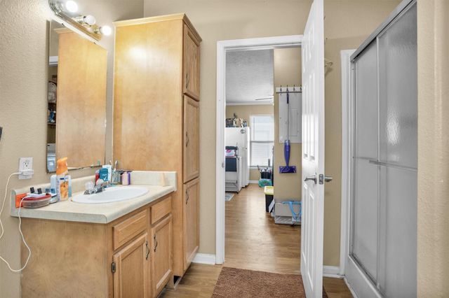 158 Oak Leaf, College Station, TX 77845