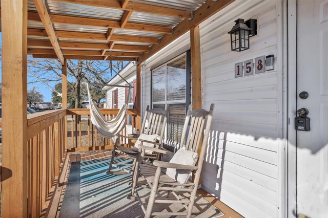 158 Oak Leaf, College Station, TX 77845