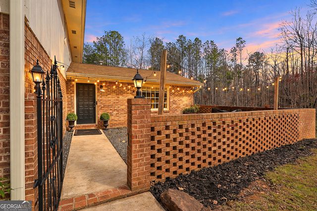 180 Lockwood Road, Fayetteville, GA 30215