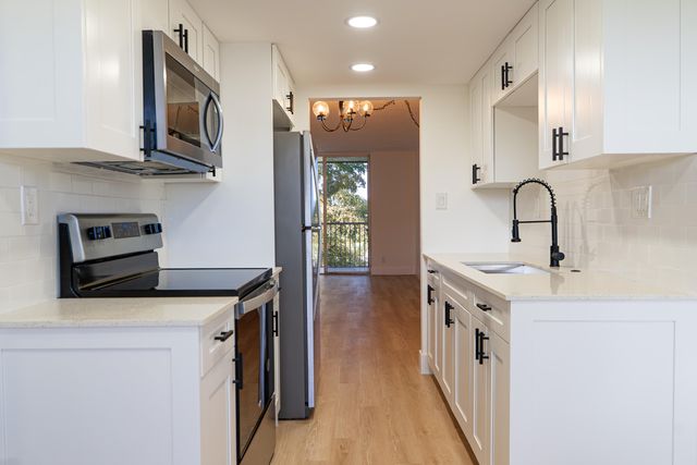 3121 NW 47th Terrace 315, Lauderdale Lakes, FL 33319