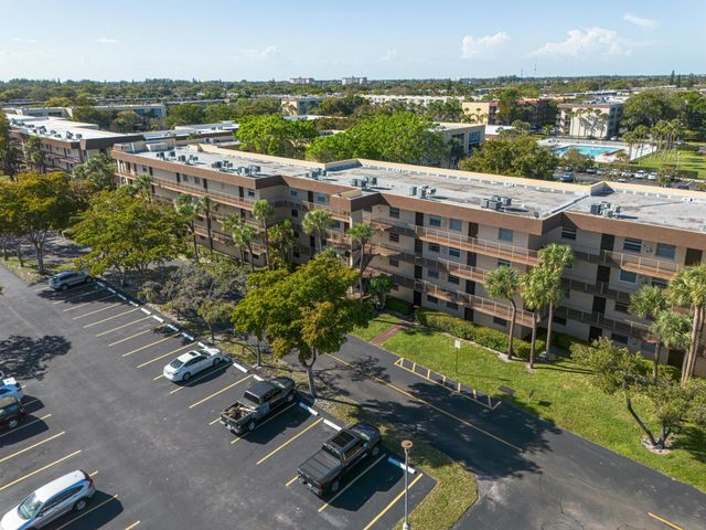 3121 NW 47th Terrace 315, Lauderdale Lakes, FL 33319