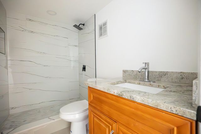 3121 NW 47th Terrace 315, Lauderdale Lakes, FL 33319