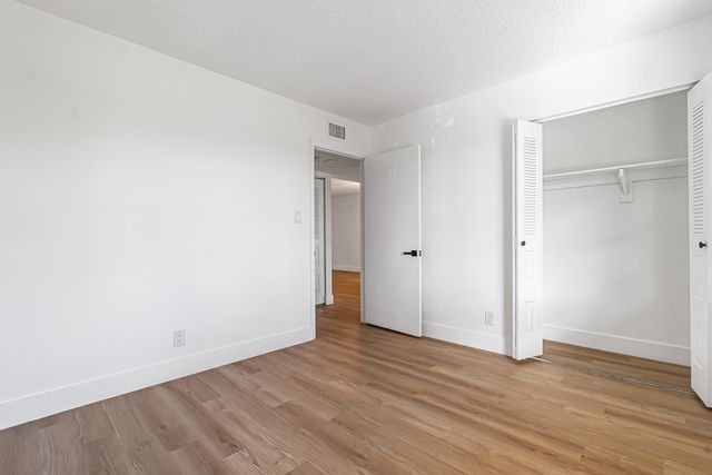 3121 NW 47th Terrace 315, Lauderdale Lakes, FL 33319