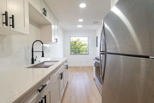 3121 NW 47th Terrace 315, Lauderdale Lakes, FL 33319