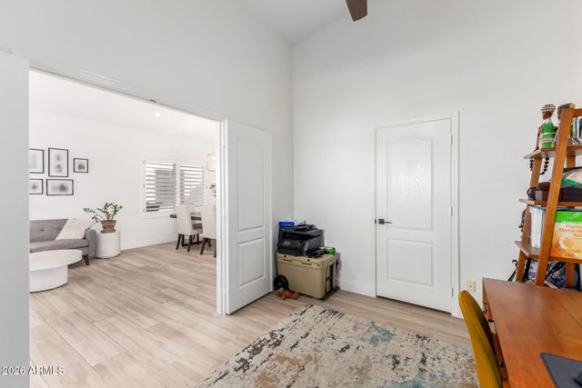 9257 E BLANCHE Drive, Scottsdale, AZ 85260