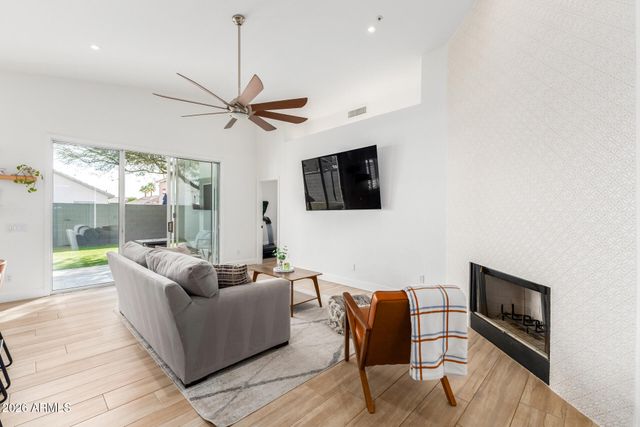 9257 E BLANCHE Drive, Scottsdale, AZ 85260