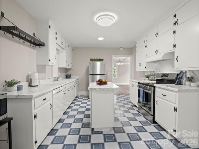 204 Fernwood Drive, Rutherfordton, NC 28139