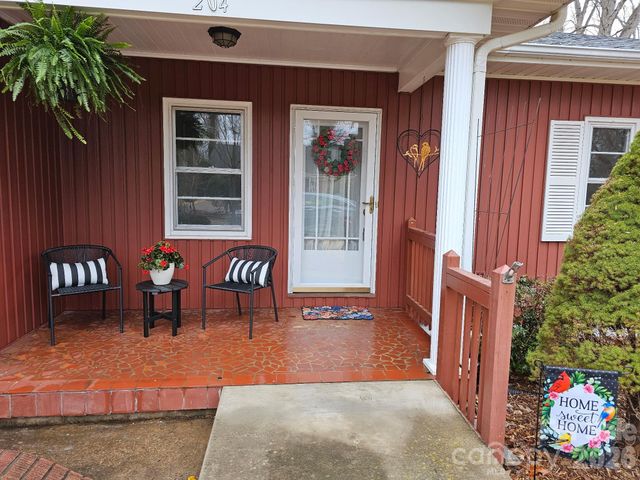 204 Fernwood Drive, Rutherfordton, NC 28139