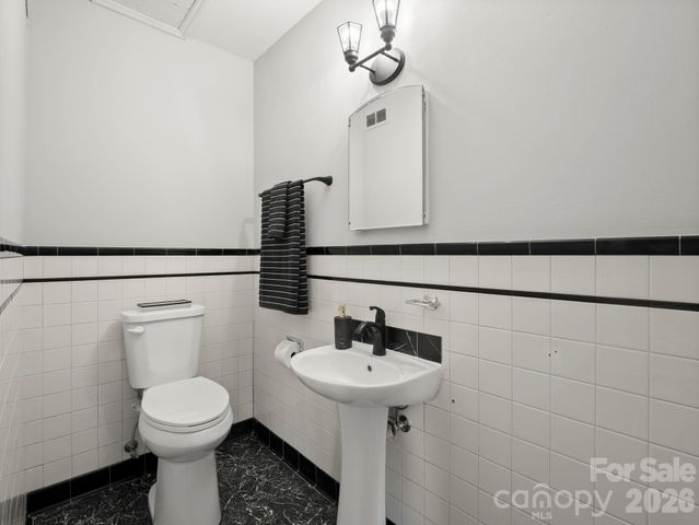 204 Fernwood Drive, Rutherfordton, NC 28139