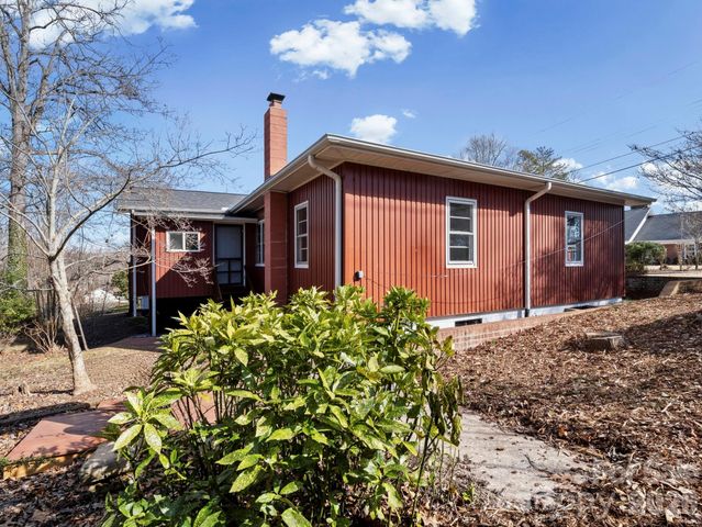 204 Fernwood Drive, Rutherfordton, NC 28139