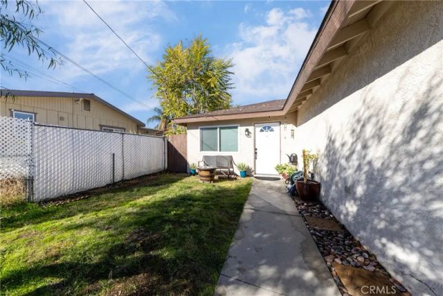 623 E Old 2nd St, San Jacinto, CA 92583