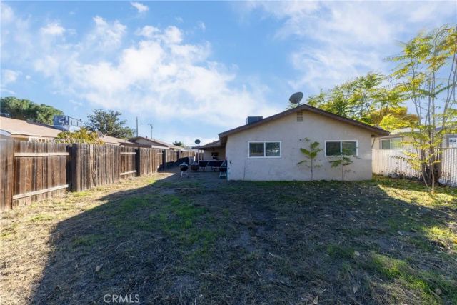 623 E Old 2nd St, San Jacinto, CA 92583