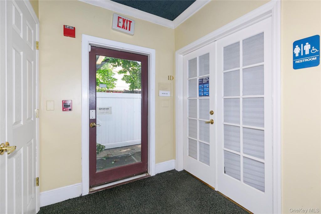 293 Castle Avenue, Westbury, NY 11590 — photo 2