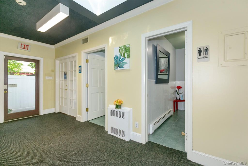 293 Castle Avenue, Westbury, NY 11590 — photo 3