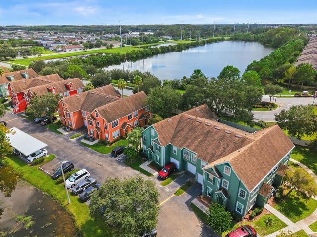 10562 WINDSOR LAKE COURT 10562, Tampa, FL 33626