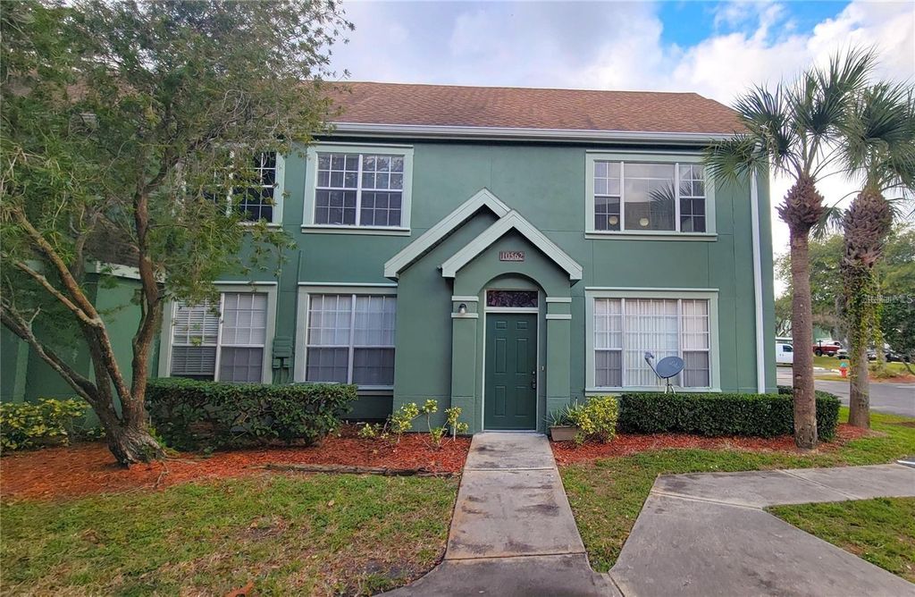 10562 WINDSOR LAKE COURT 10562, Tampa, FL 33626