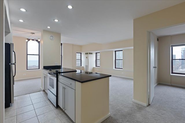 40 E 9th Street 1802, Chicago, IL 60605