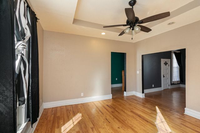 1898 N Main Avenue, Springfield, MO 65803