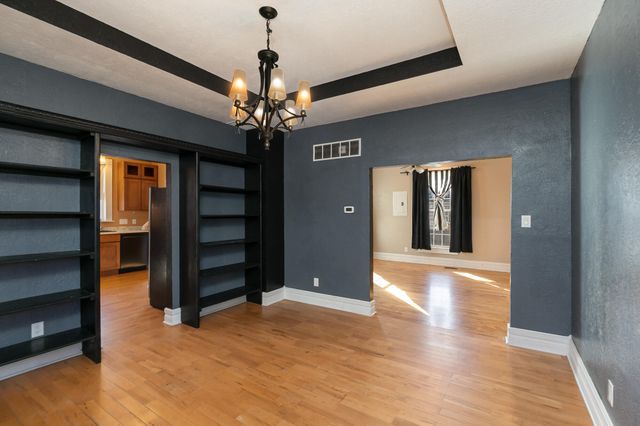 1898 N Main Avenue, Springfield, MO 65803