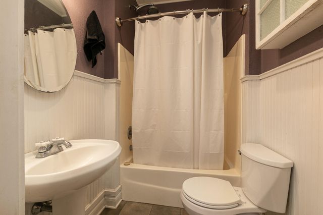 1898 N Main Avenue, Springfield, MO 65803