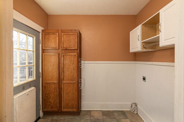 1898 N Main Avenue, Springfield, MO 65803