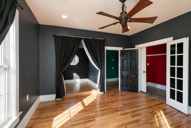 1898 N Main Avenue, Springfield, MO 65803