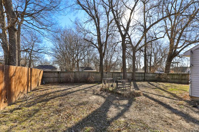 1898 N Main Avenue, Springfield, MO 65803