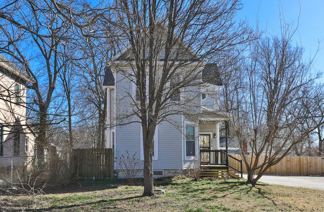 1898 N Main Avenue, Springfield, MO 65803