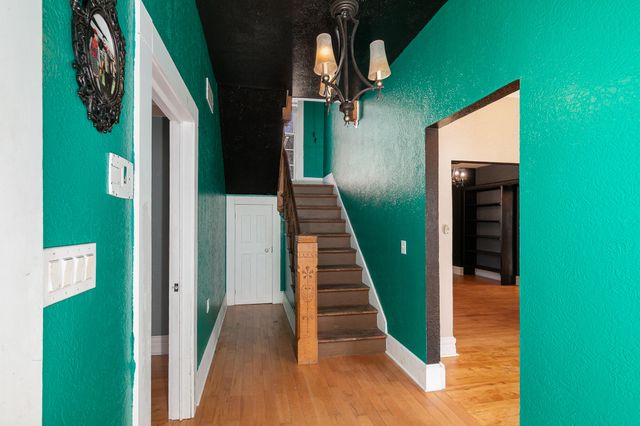 1898 N Main Avenue, Springfield, MO 65803